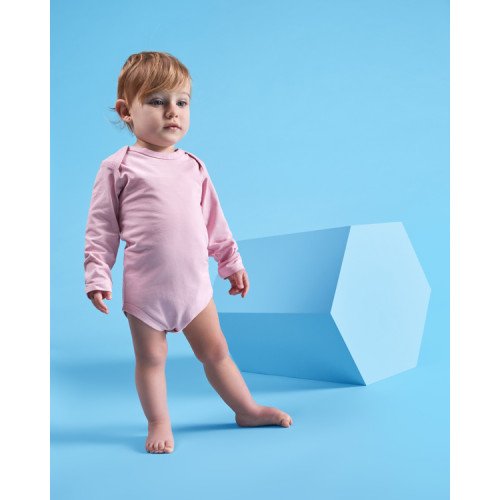 Ilgām piedurknēm bodijs...